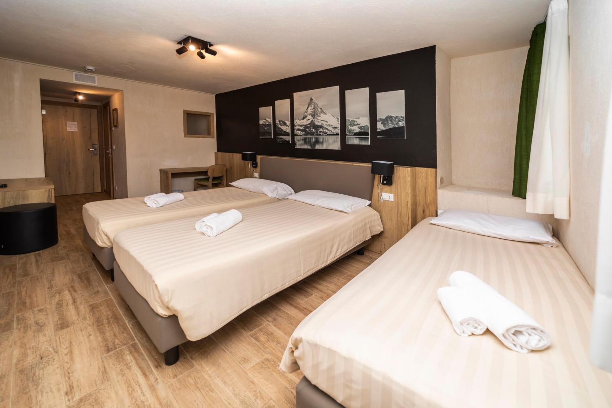 Hotel Petit Palais Breuil-Cervinia Quarto foto